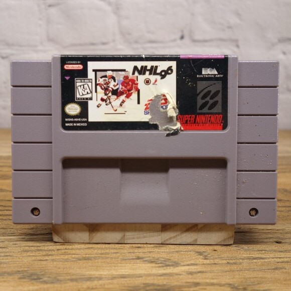 Super Nintendo NHL 96 Vintage Electronic Arts Video Game - Picture 1 of 4